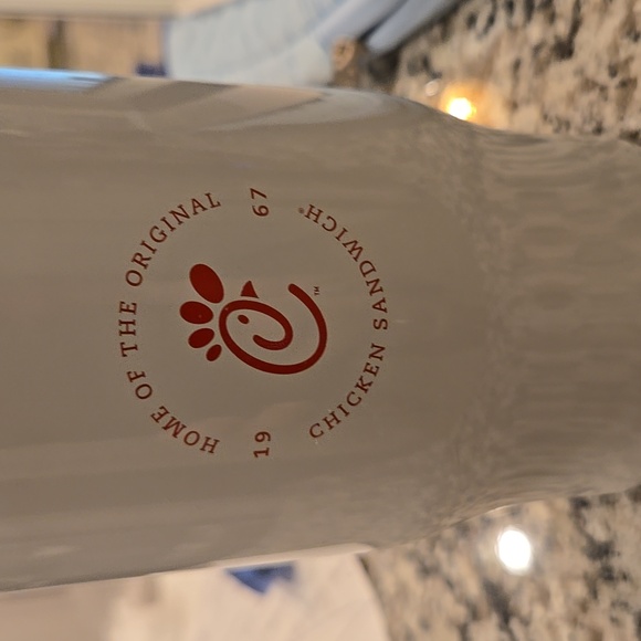 CHICK-FIL-A MINI TUMBLER. 10 OR 12 OZ. INSULATED. WHITE. - Picture 3 of 8